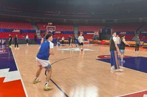 开云入口-上海备战广州！李添荣跟队，6人主动加练，弗格回应状态回暖！