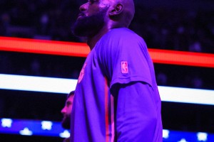 开云app-勒布朗29+9+6湖人不敌黄蜂，东契奇39分鲍尔30+6+11