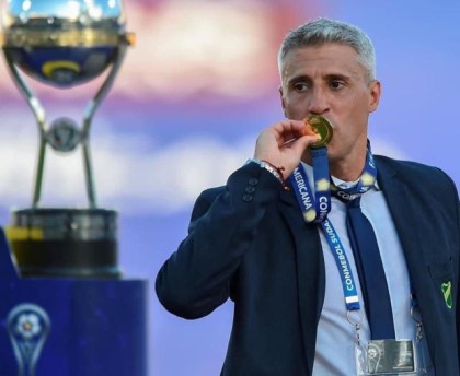 kaiyun-率队捧南美杯 克雷斯波拿到执教生涯首个冠军！